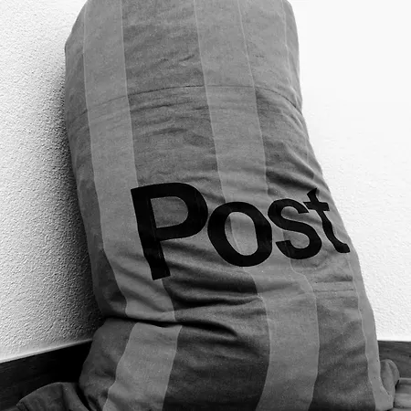 Zur Alten Post - Old Post Office アパート *