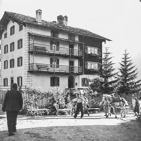 Zur Alten Post - Old Post Office