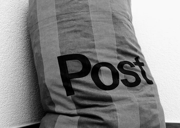 Zur Alten Post - Old Post Office Apartment *